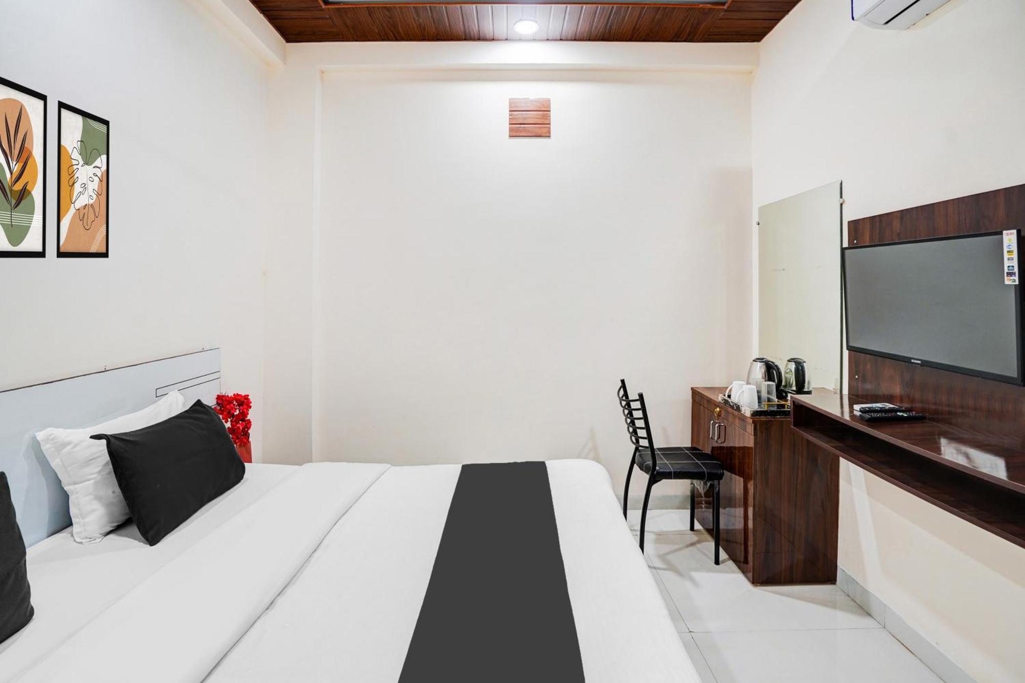 Super Hotel O Brilliant Convention Centre Formerly Madhur Shree Ιντόρ Εξωτερικό φωτογραφία